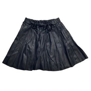 Princess Vera Wang | Faux Leather Pleated Skirt